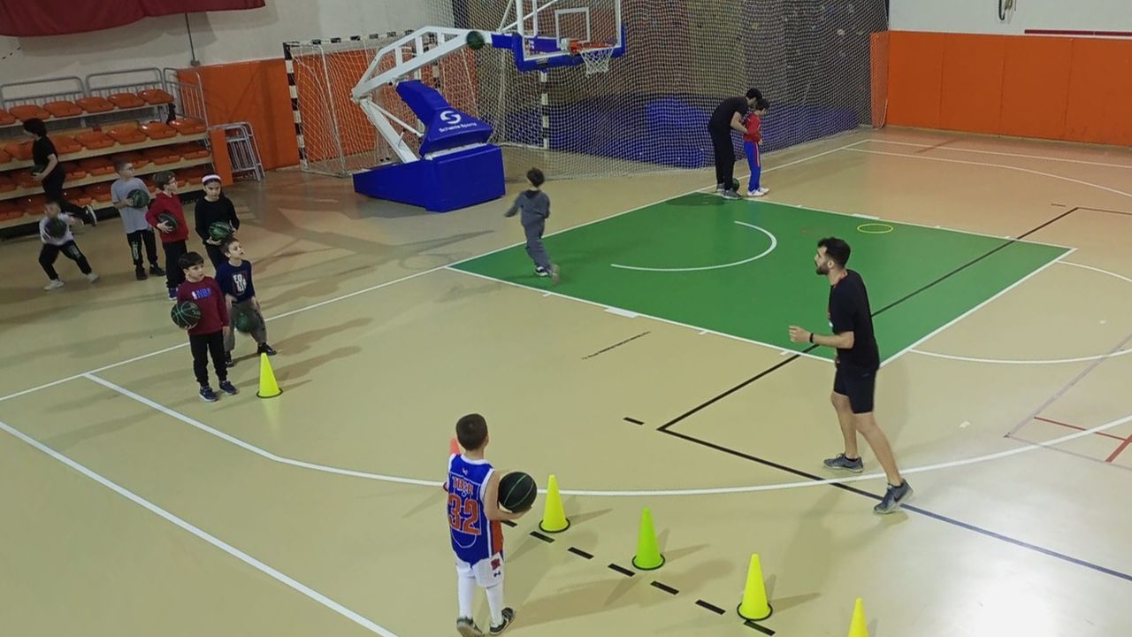 Tekirdağ'da çocuklara sportif kurslar düzenleniyor