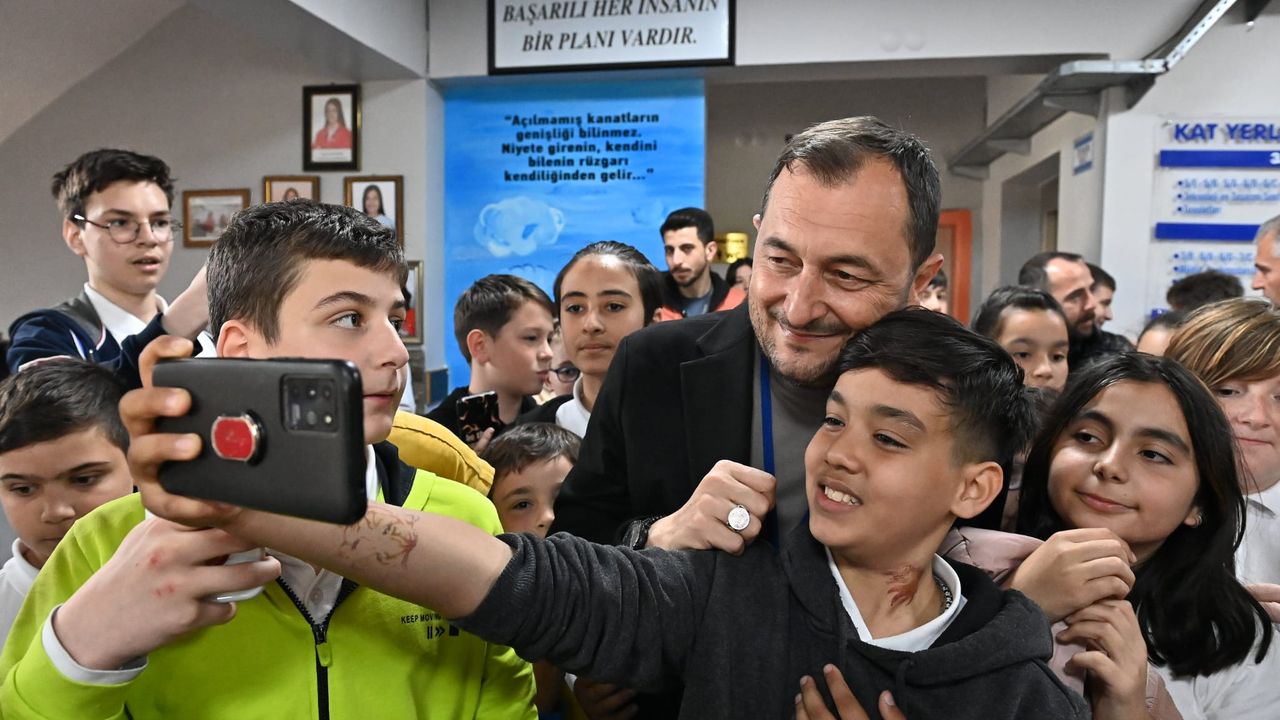 Şehit Mehmet Şengül Ortaokulu’nda Başkan Yüksel’le Keyifli Buluşma