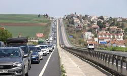 Tekirdağ-İstanbul kara yolunda bayram tatili yoğunluğu