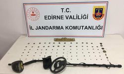 Edirne'de evinde sikkelerle yakalandı