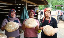 Tekirdağ'daki kadınlar taş fırında pişirdikleri ekmekle geçim sağlıyor