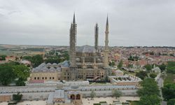 Restorasyondaki Selimiye Camisi'nde ana kubbe çalışmaları bitti