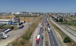 Tekirdağ-İstanbul kara yolunda bayram tatili yoğunluğu yaşanıyor