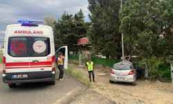 Otobüs ile otomobil çarpıştı: 1 ölü 2 yaralı