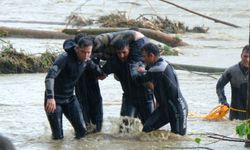 Taşkın nedeniyle ormanda mahsur kalan 4 kişi kurtarıldı