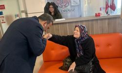 Nallar Ege Diyaliz Merkezinde Hastalara Moral Verdi