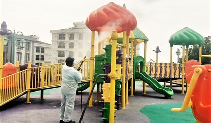 Çocuk Parkları Dezenfekte Edildi