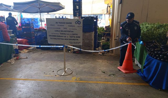 Kurallara Uymayan Pazarcı Esnafına Ceza Kesildi