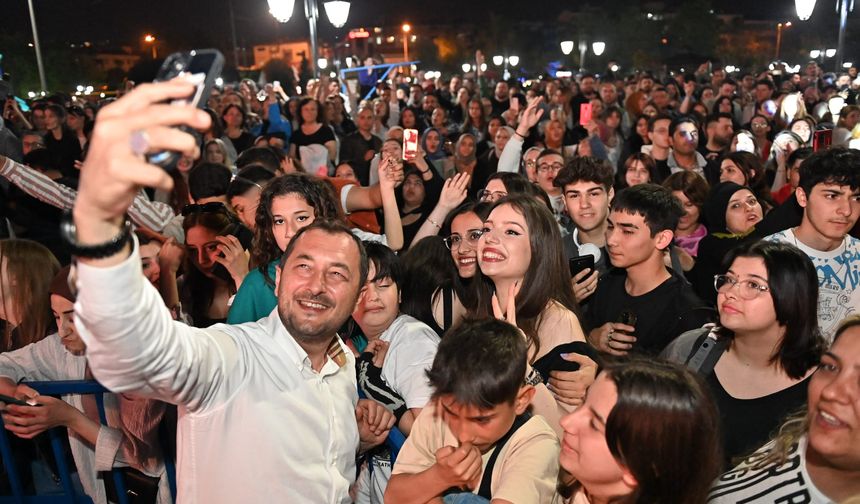 Süleymanpaşa Belediye Başkanından gençlere dev konser