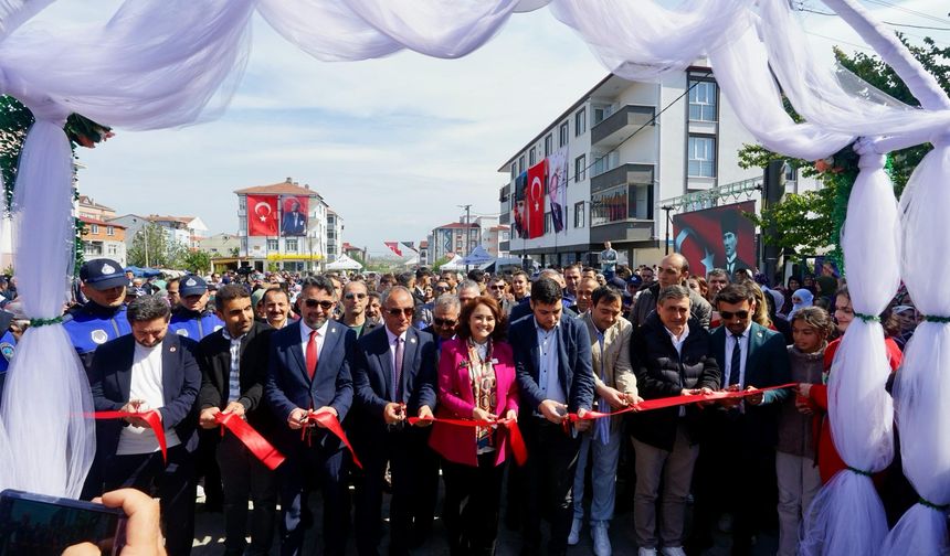 Ergene’de Cumhuriyet Mahallesi Halk Pazarı Açıldı